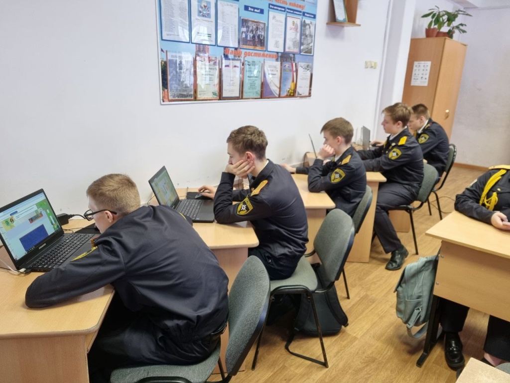 В трех школах Саранска прошли занятия по кибербезопасности