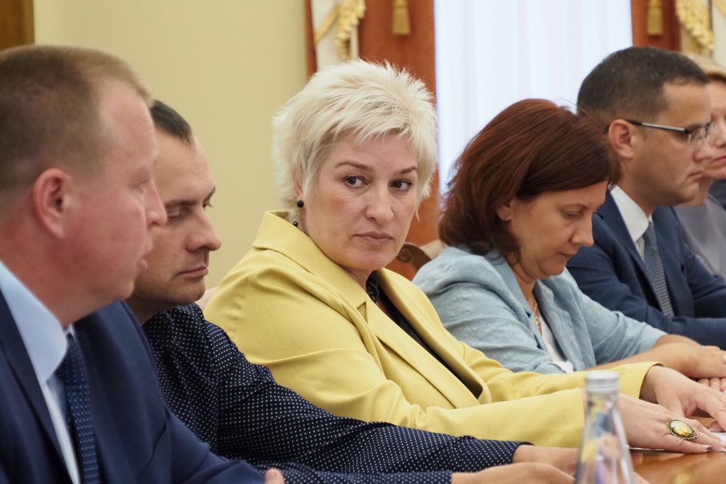 Глава Мордовии вручил награды кадастровым инженерам региона