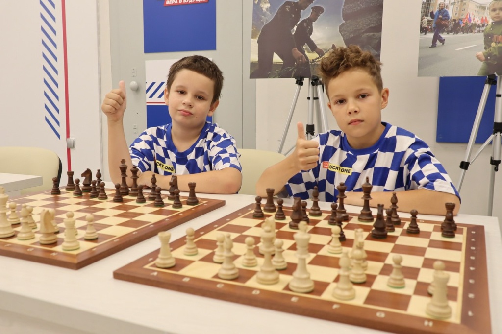 Международный день шахмат в Саранске отметили сеансом одновременной игры