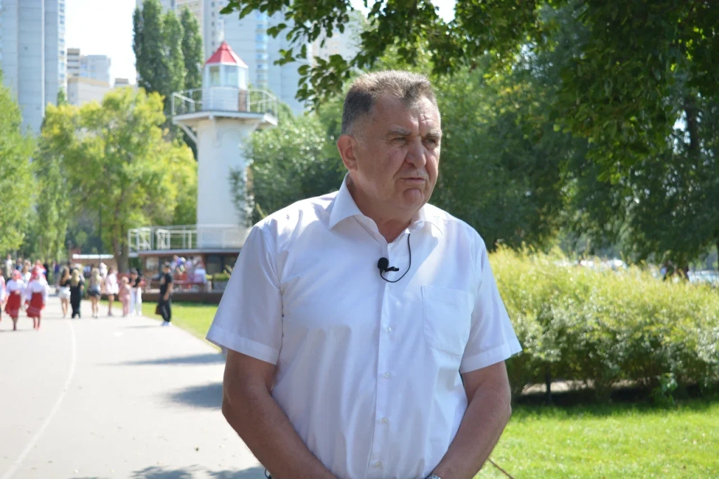 Депутаты областной и городской Дум вручили награды участникам патриотического фестиваля «Воронеж — это мы» Депутаты областной и городской Дум вручили награды участникам патриотического фестиваля «Воронеж — это мы»