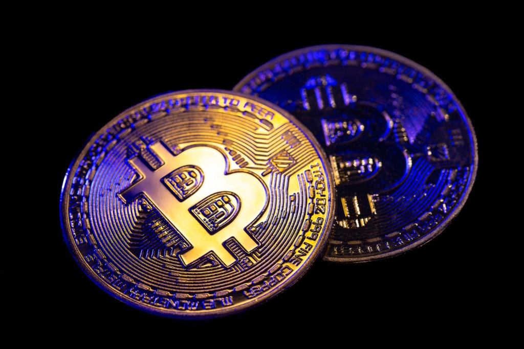 Курс биткоина на биржах превысил 109 тысяч долларов за единицу Курс биткоина на биржах превысил 109 тысяч долларов за единицу