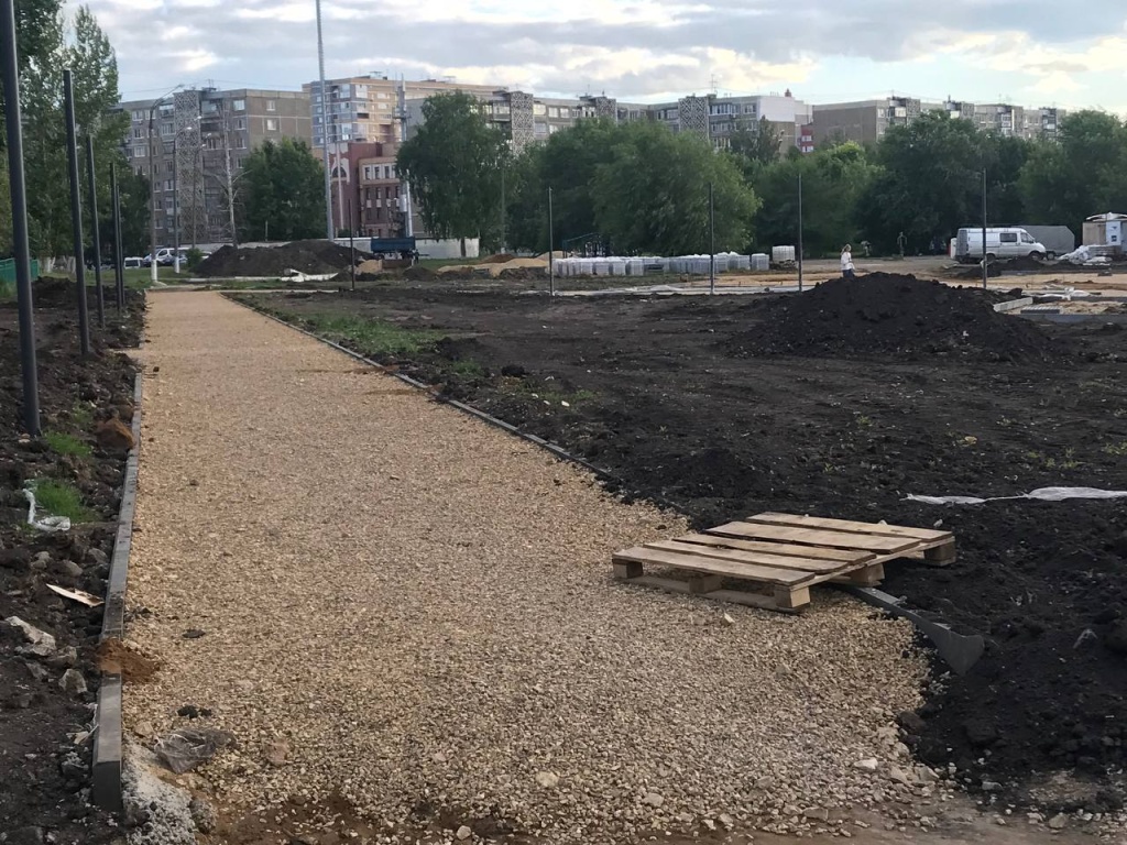 В Саранске активно ведётся преобразование общественного пространства на улице Гожувской и около сквера возле здания Администрации Октябрьского района В Саранске активно ведётся преобразование общественного пространства на улице Гожувской и около сквера возле здания Администрации Октябрьского района