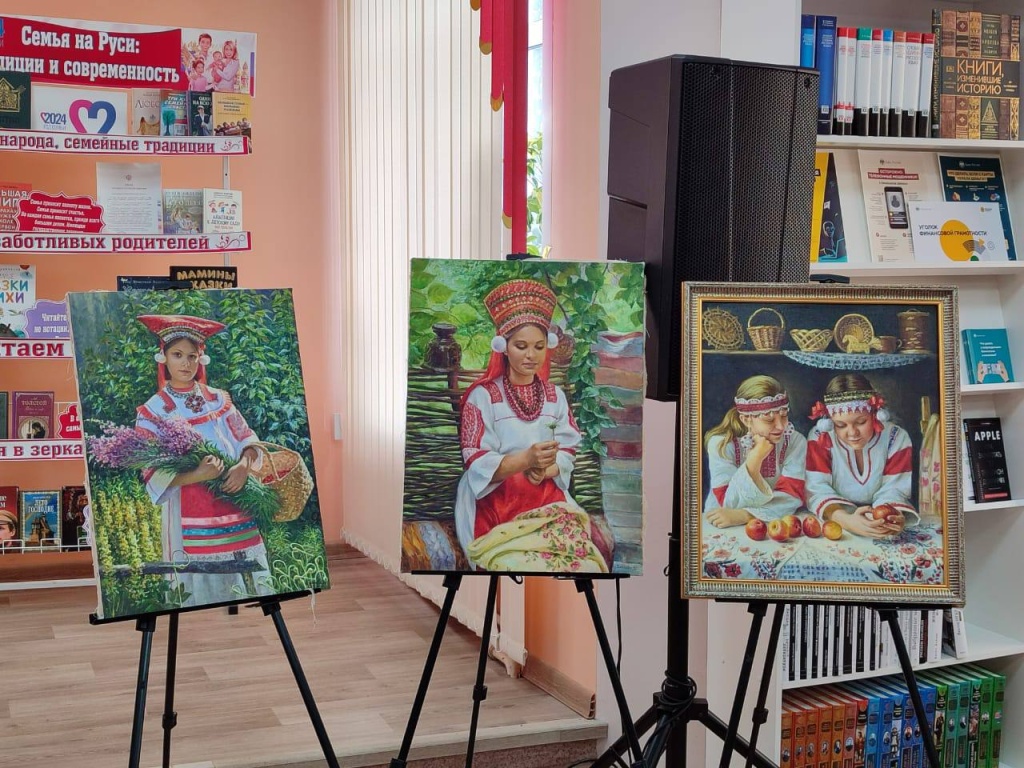 Мордовская рукодельница выпустила первое издание о своей творческой семье