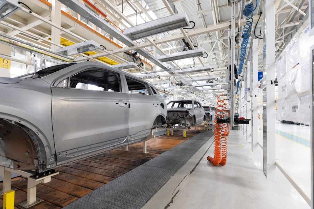 Российское автопредприятие Sollers начало выпускать две новые модели в Ульяновске Российское автопредприятие Sollers начало выпускать две новые модели в Ульяновске