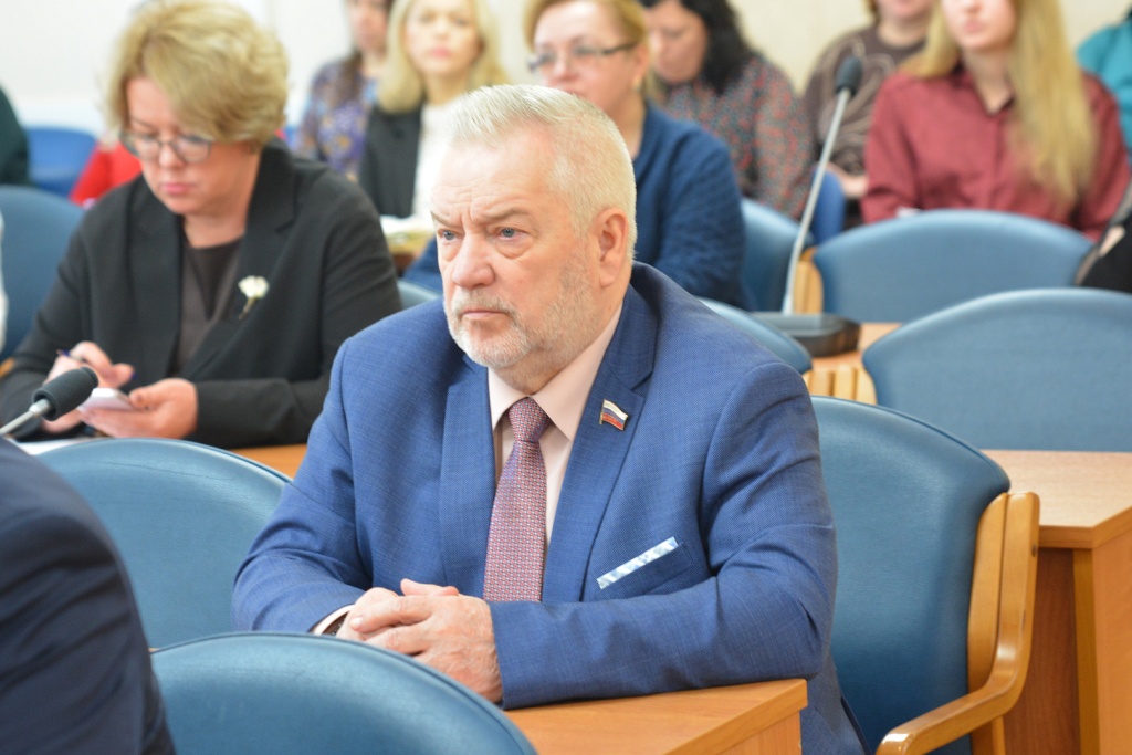 «Зелёный Воронеж»: депутаты городской Думы усиливают поддержку экологических инициатив — новые планы по озеленению и развитию экопросвещения