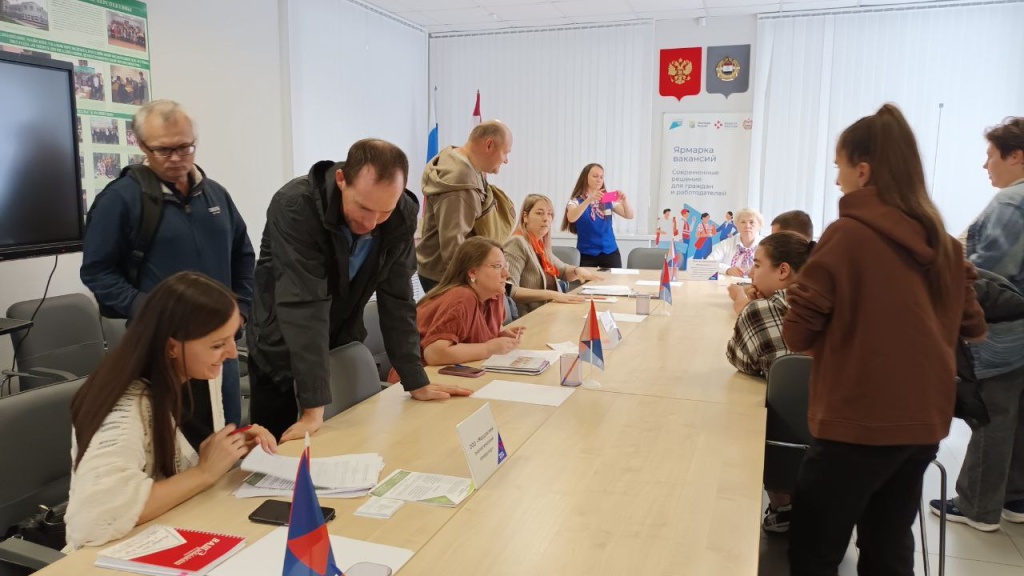 В рамках национального проекта "Кадры" в Саранске прошла ярмарка вакансий