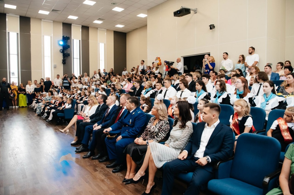 В городском округе Пушкинский сегодня открыли новую школу на 550 мест В городском округе Пушкинский сегодня открыли новую школу на 550 мест