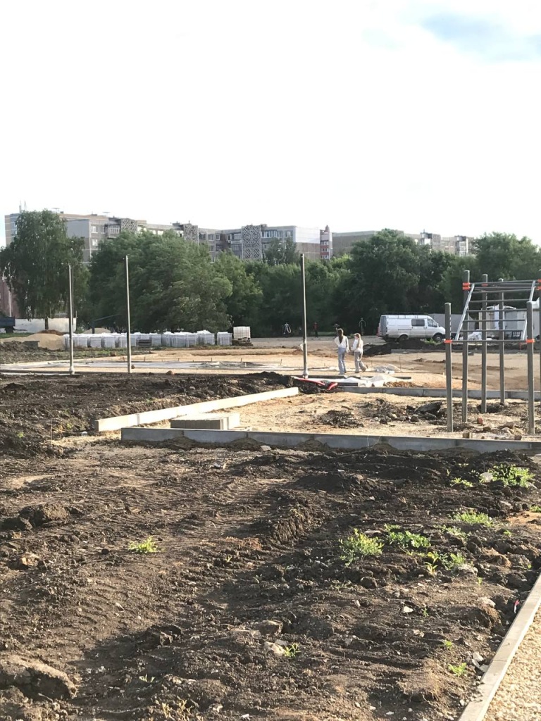 В Саранске активно ведётся преобразование общественного пространства на улице Гожувской и около сквера возле здания Администрации Октябрьского района В Саранске активно ведётся преобразование общественного пространства на улице Гожувской и около сквера возле здания Администрации Октябрьского района