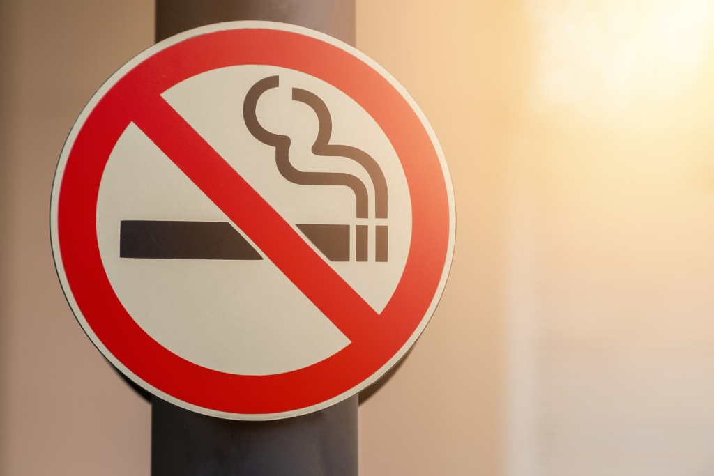 В России планируют запретить продажу табачных изделий вблизи остановок