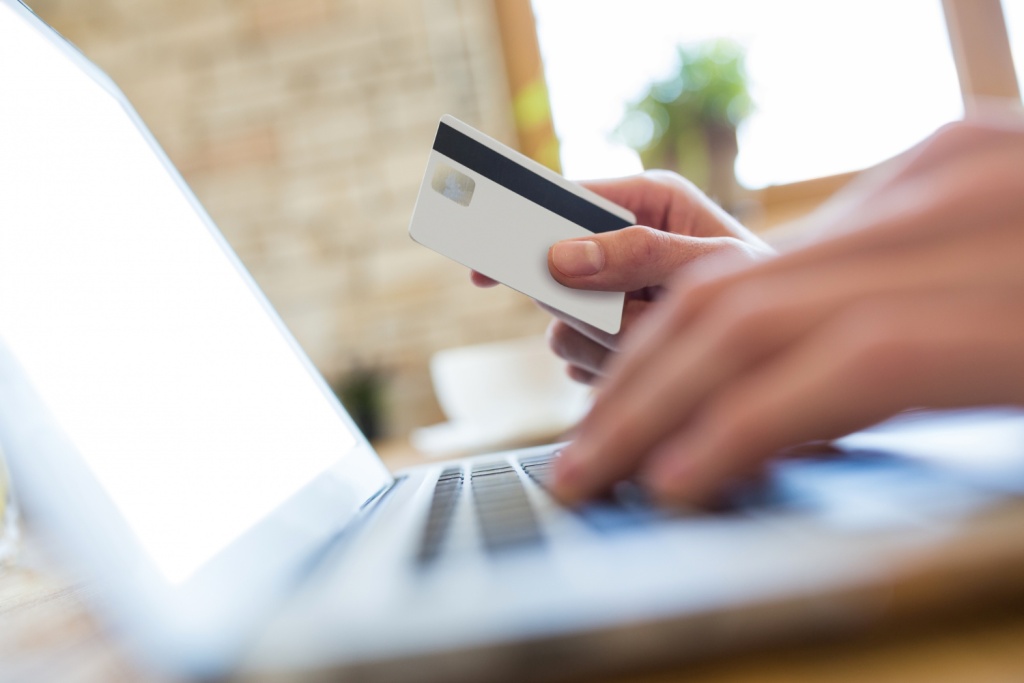 Карты UnionPay попавшего под санкции «Газпромбанка» могут работать нестабильно Карты UnionPay попавшего под санкции «Газпромбанка» могут работать нестабильно