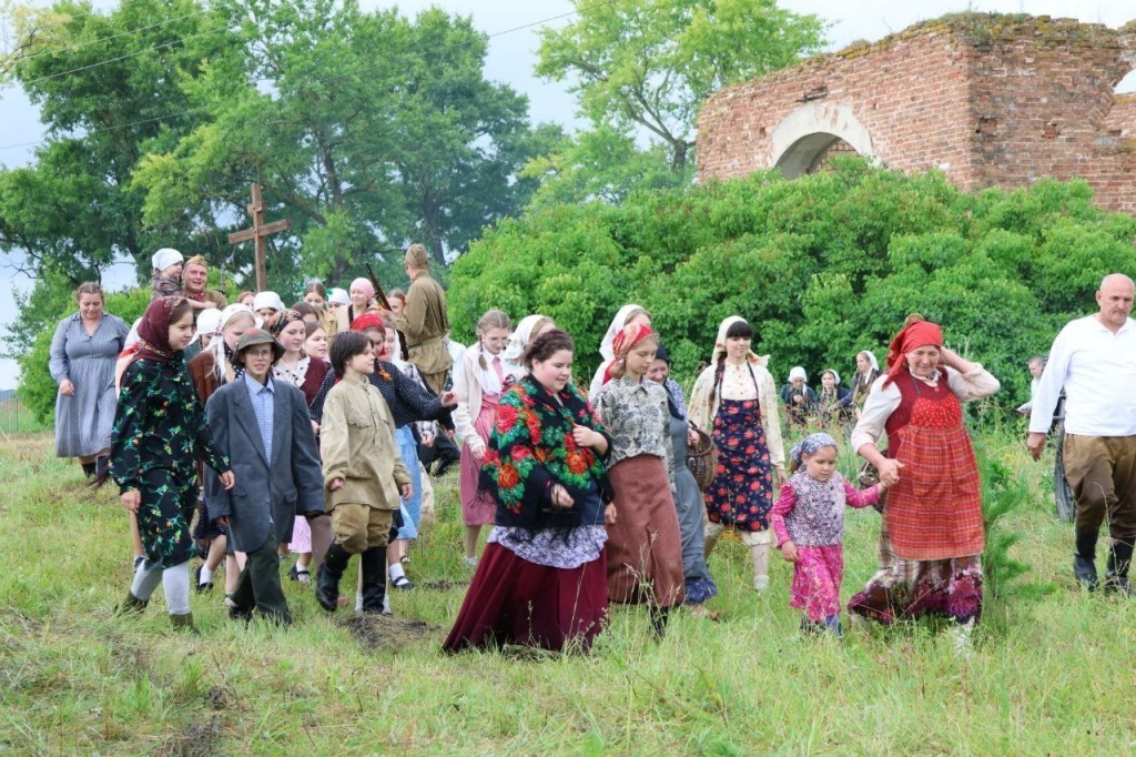 Инсарские поисковики воссоздали подвиг героев 1942 года Инсарские поисковики воссоздали подвиг героев 1942 года