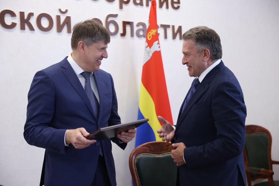 Депутаты региональных парламентов Новосибирской и Калининградской областей договорились о сотрудничестве