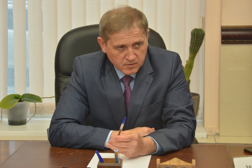 Проблемы микрорайона 1 Мая — на контроле депутата: Андрей Соболев провёл приём граждан