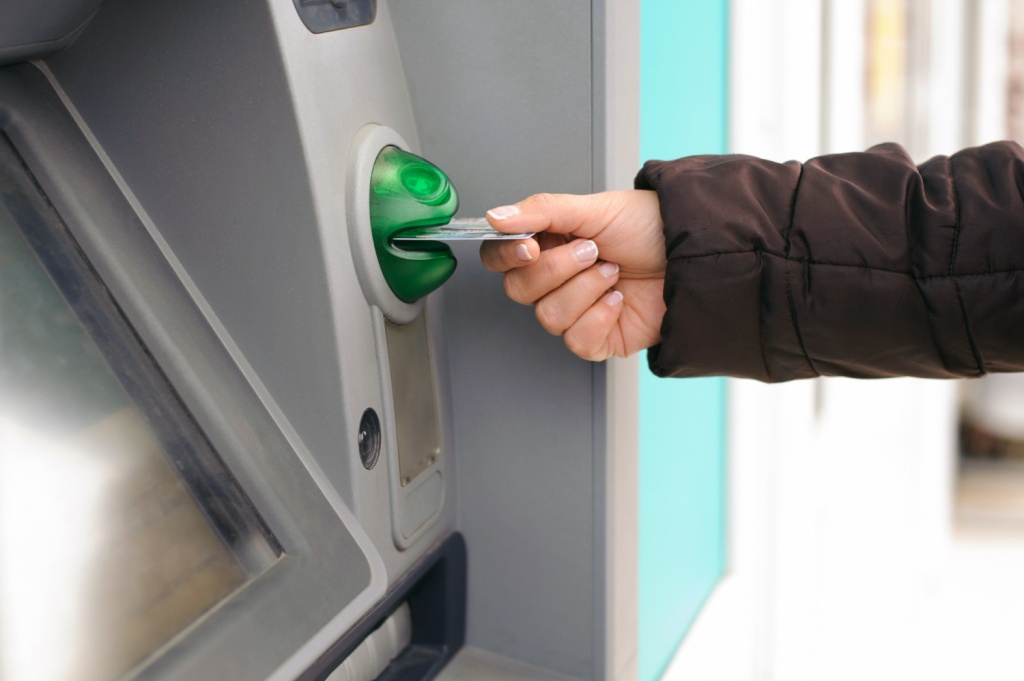 «Газпромбанк» сообщил об отмене снятия наличных с карт Unionpay без комиссии «Газпромбанк» сообщил об отмене снятия наличных с карт Unionpay без комиссии