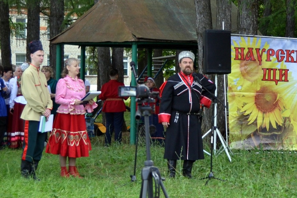 "Наурские щи" объединили гостей: Фестиваль казачьей культуры прошел в Шишкеево "Наурские щи" объединили гостей: Фестиваль казачьей культуры прошел в Шишкеево