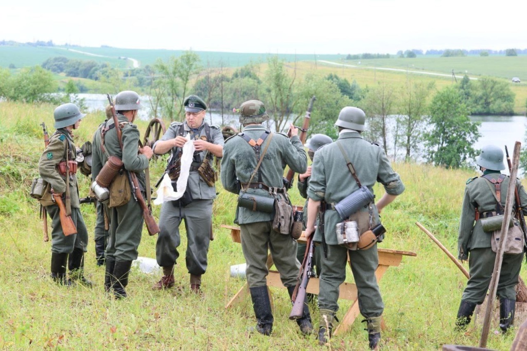 Инсарские поисковики воссоздали подвиг героев 1942 года Инсарские поисковики воссоздали подвиг героев 1942 года