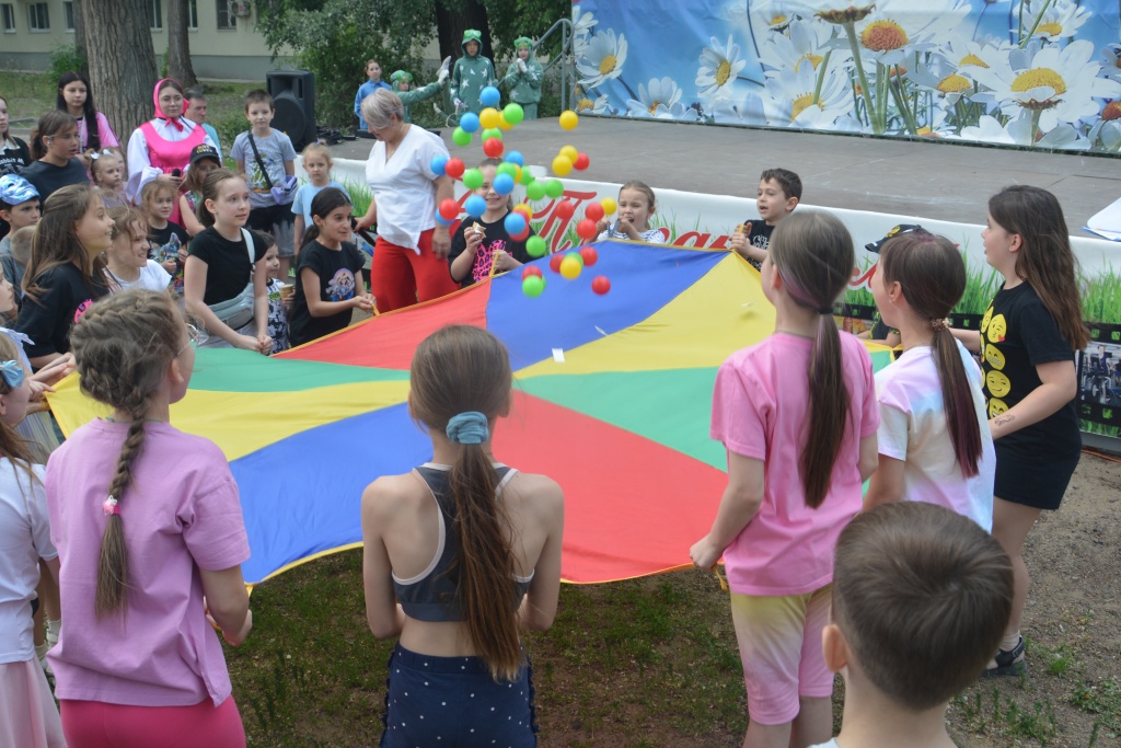 В Воронеже в сквере «У озера» отметили Международный День защиты детей