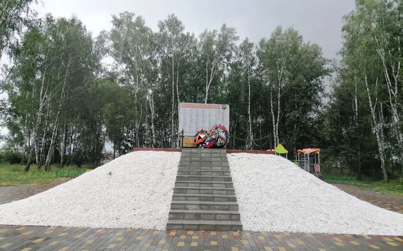 В Подлесной Тавле создано современное общественное пространство