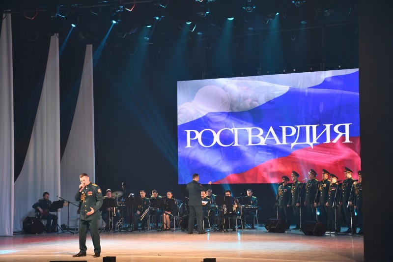 Председатель Ивановской гордумы Александр Кузьмичёв посетил торжественное мероприятие в честь юбилея войск правопорядка и Росгвардии