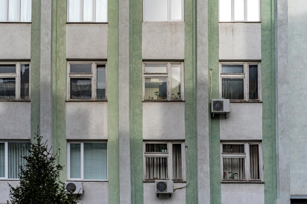 В 19 крупных городах РФ подешевело вторичное жилье